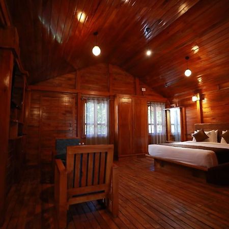 Wanders In Travel Company Hotel Мадикери Екстериор снимка