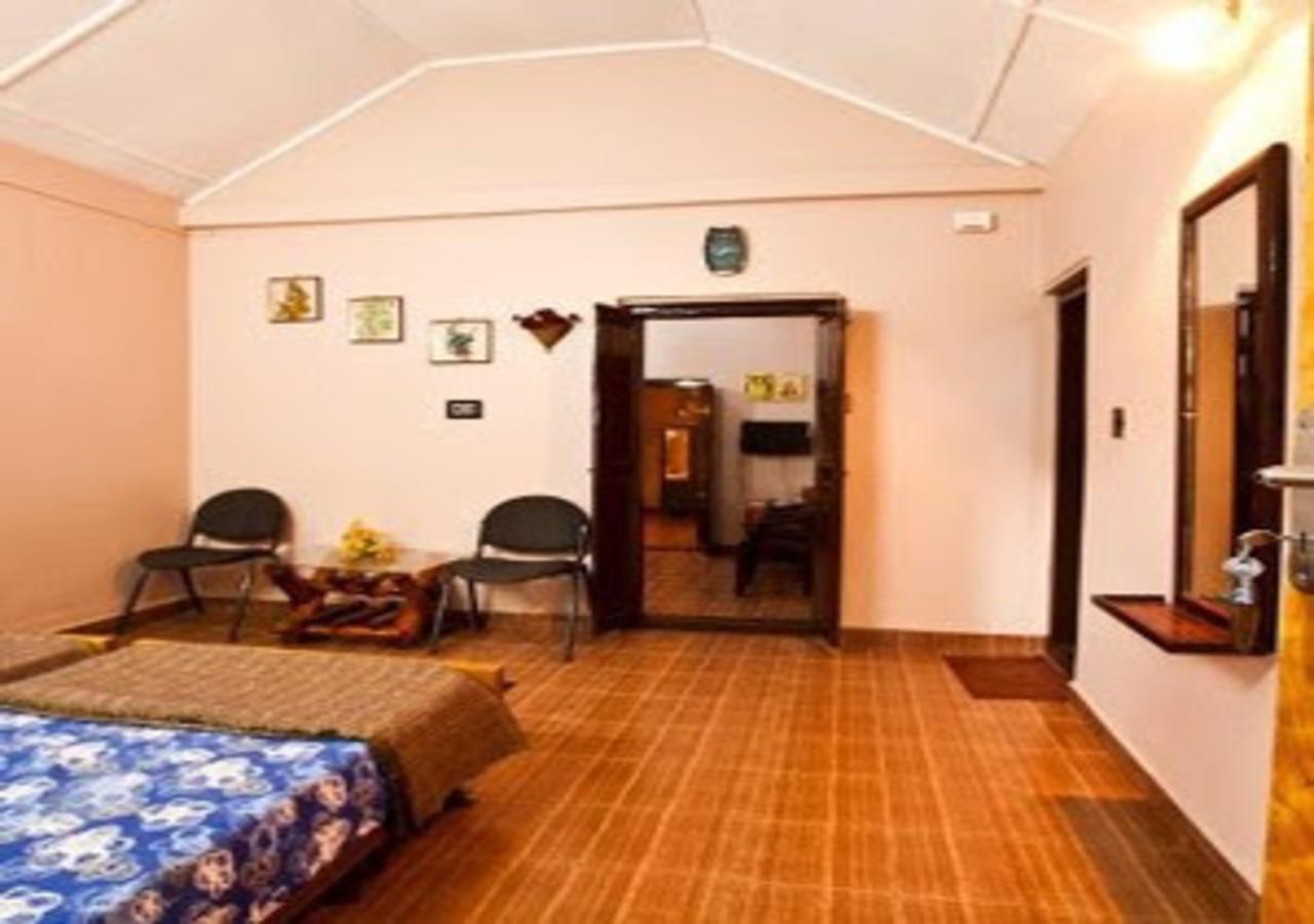 Wanders In Travel Company Hotel Мадикери Екстериор снимка